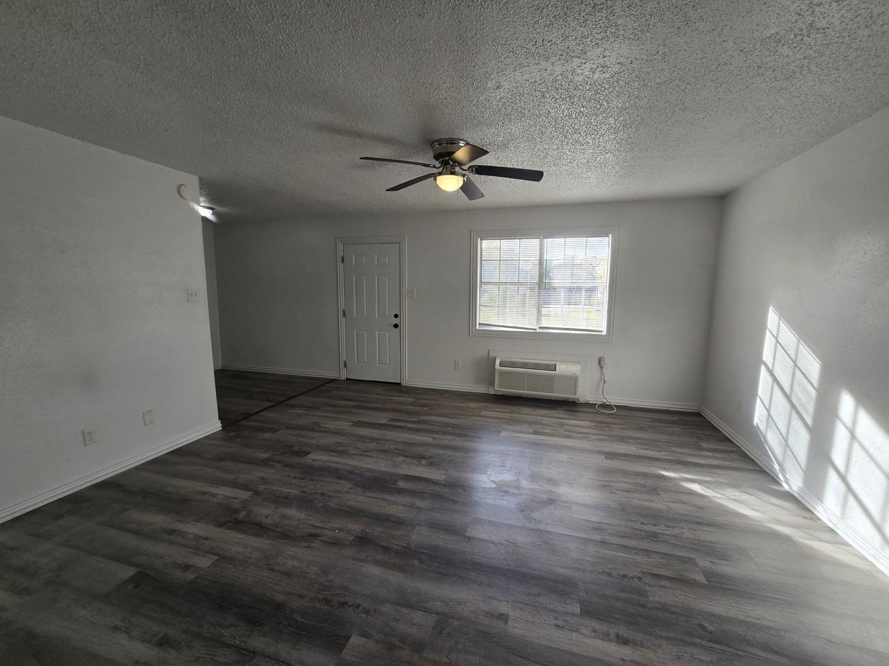 Savannah St #3 - Photo 3 of 18