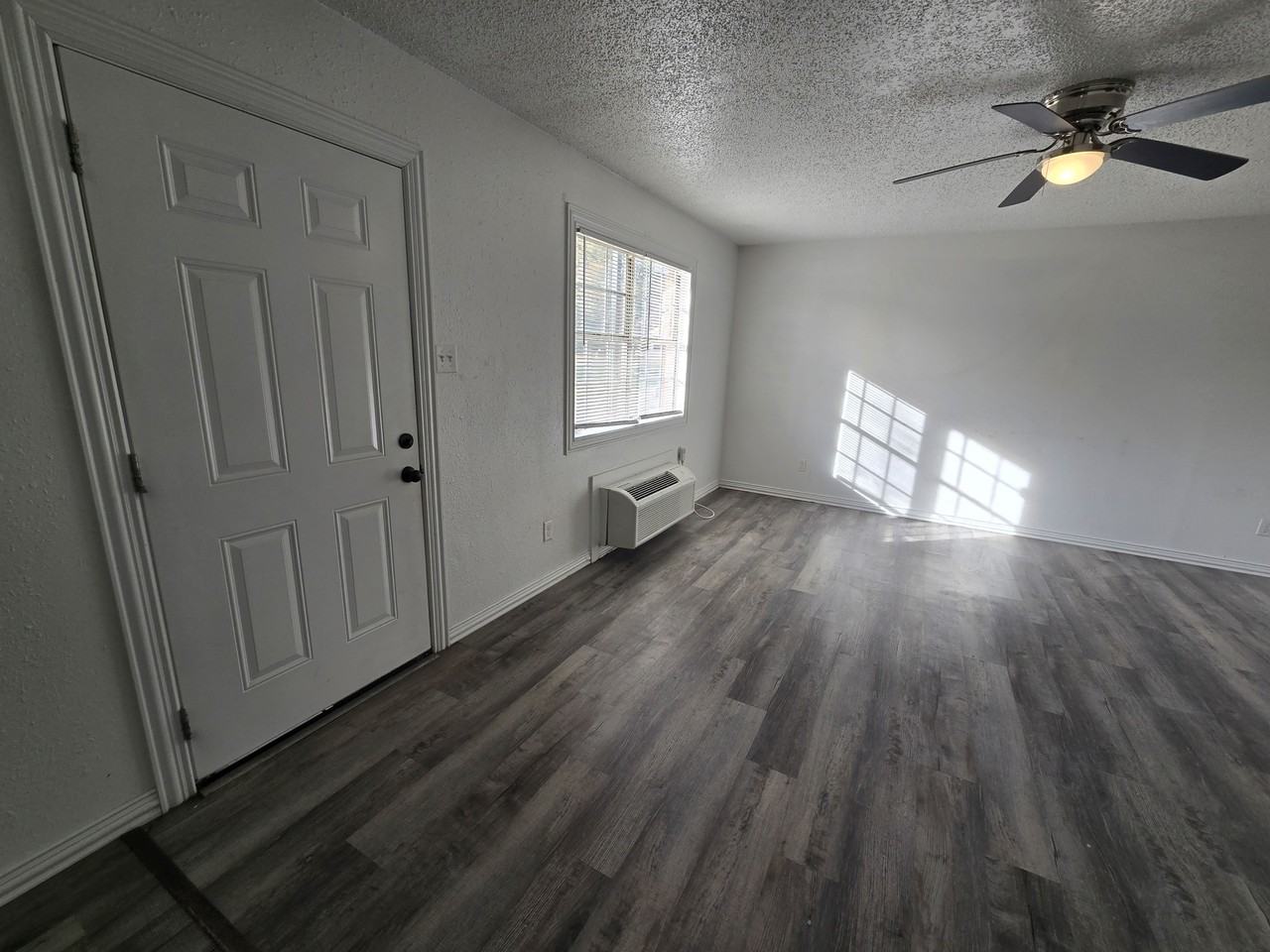 Savannah St #3 - Photo 4 of 18