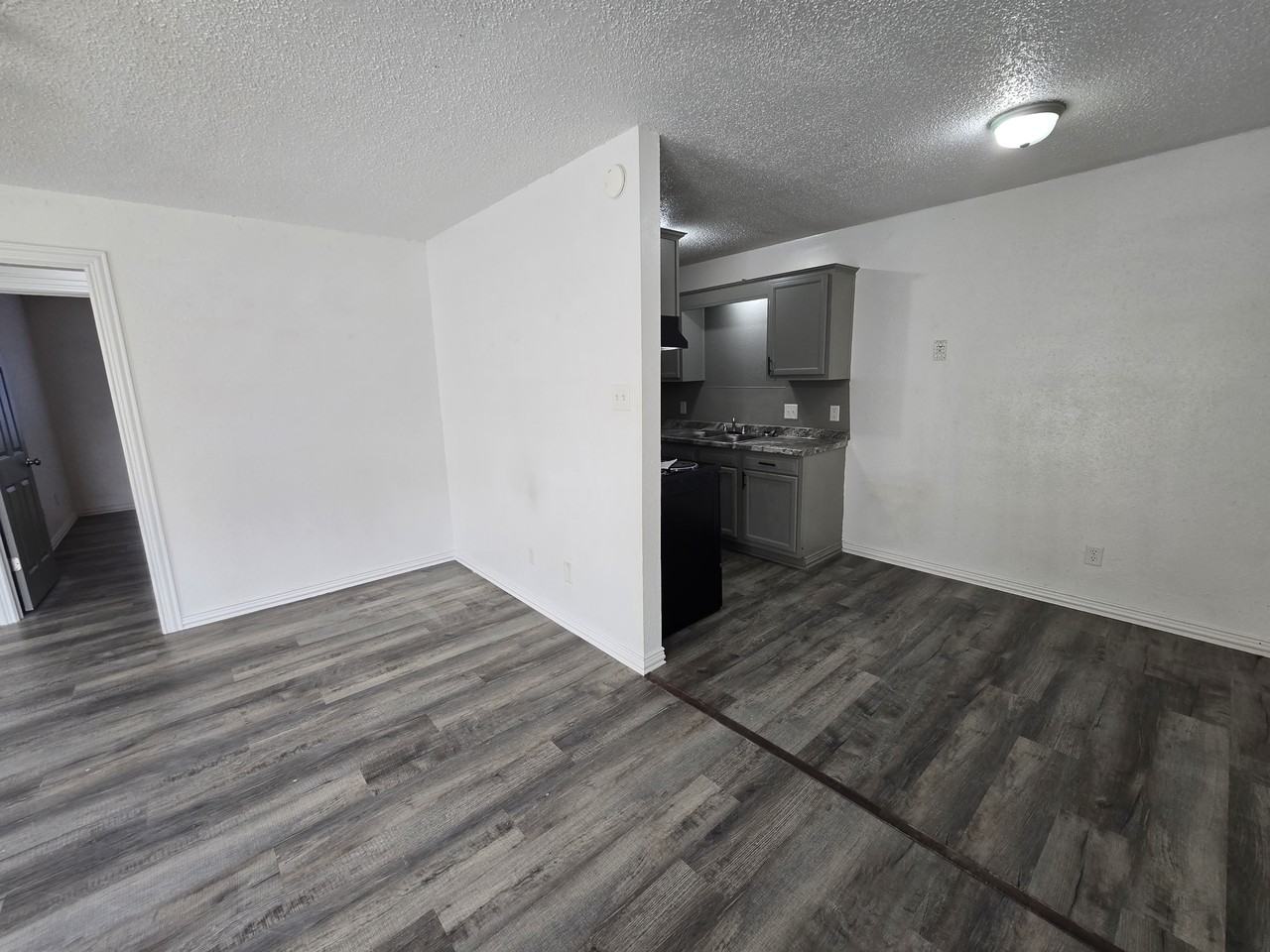 Savannah St #3 - Photo 5 of 18