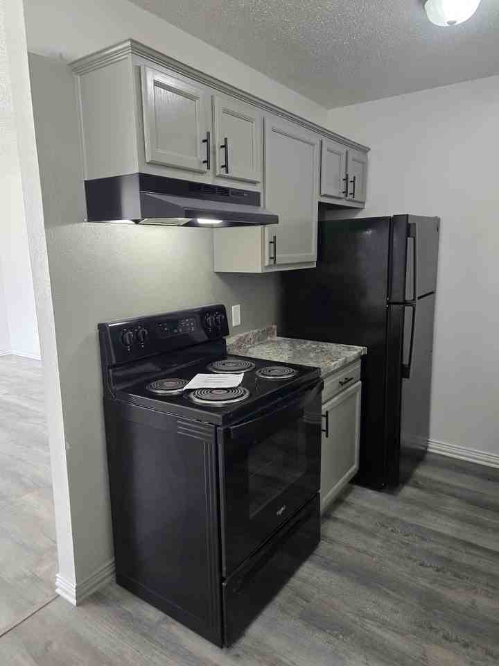 Savannah St #3 - Photo 6 of 18