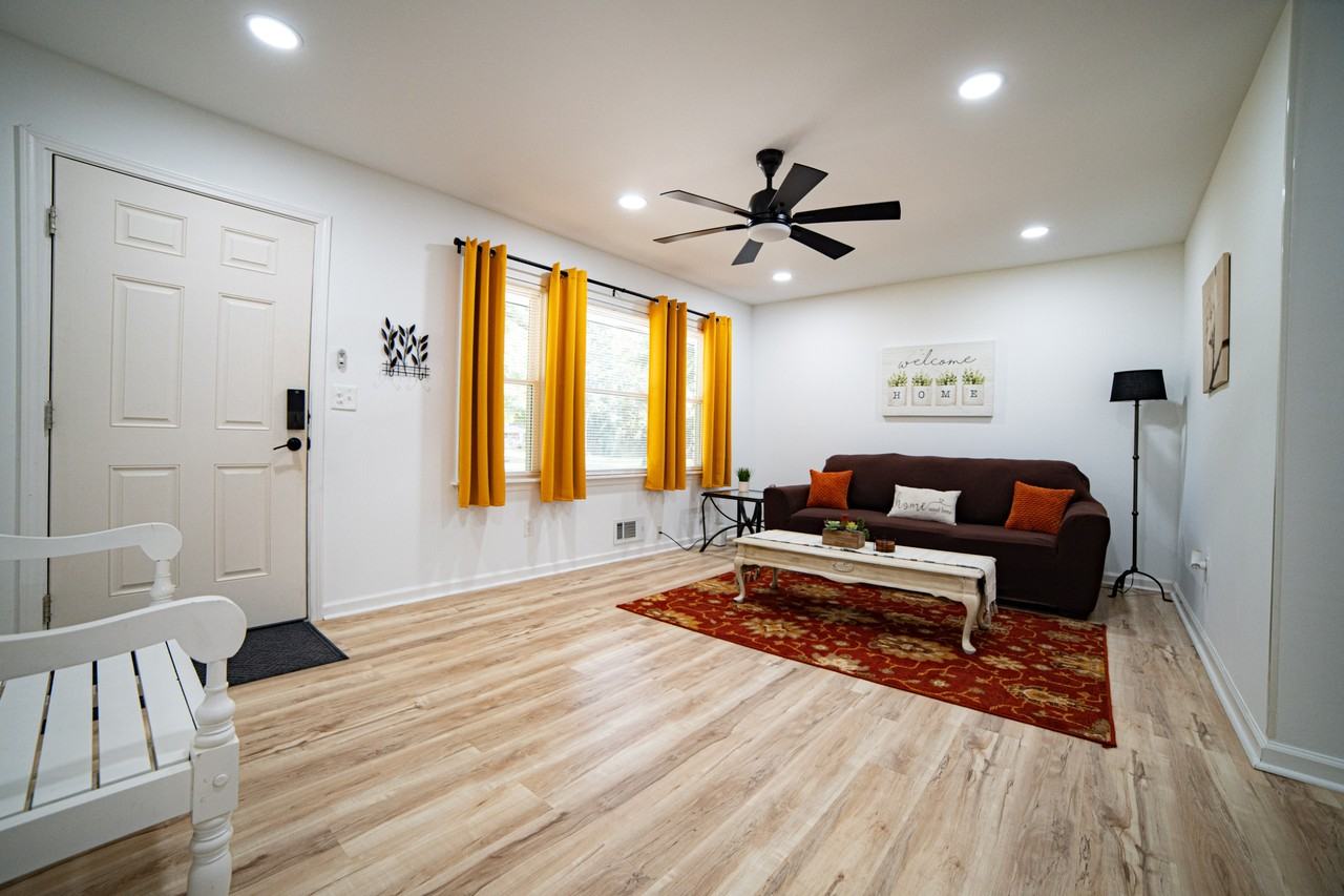 369 Crane Drive #1 - Photo 3 of 16