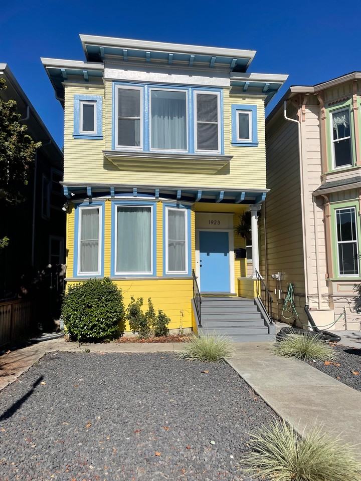 1923 West Street #1 - Photo 2 of 46