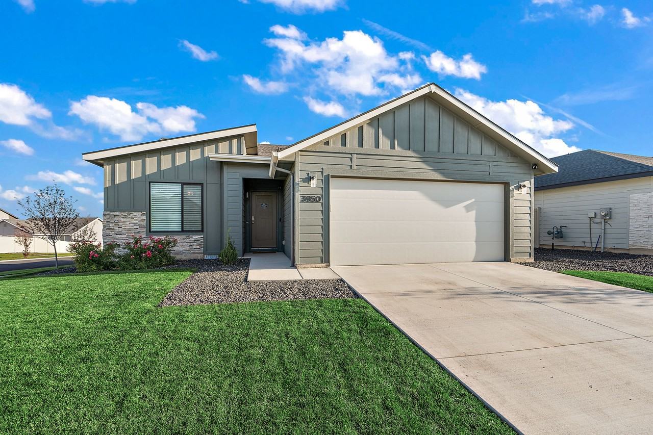 3950 East Syracuse Street #1