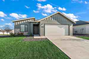 featured image of 3950 East Syracuse Street #1