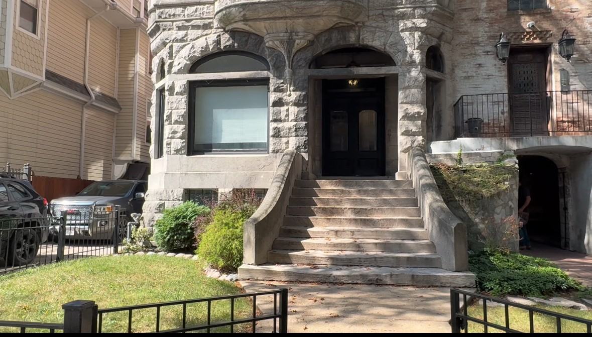 5136 S Blackstone Ave #36-3F - Photo 6 of 7