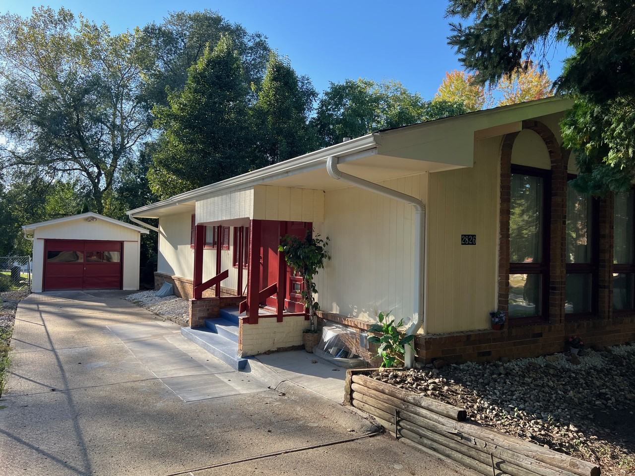 2826 67th St #1 - Photo 2 of 20