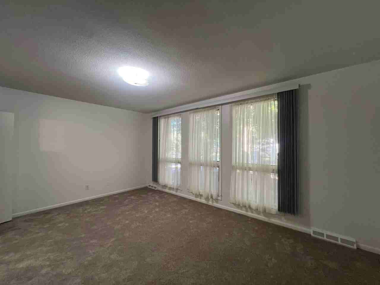 2826 67th St #1 - Photo 5 of 20