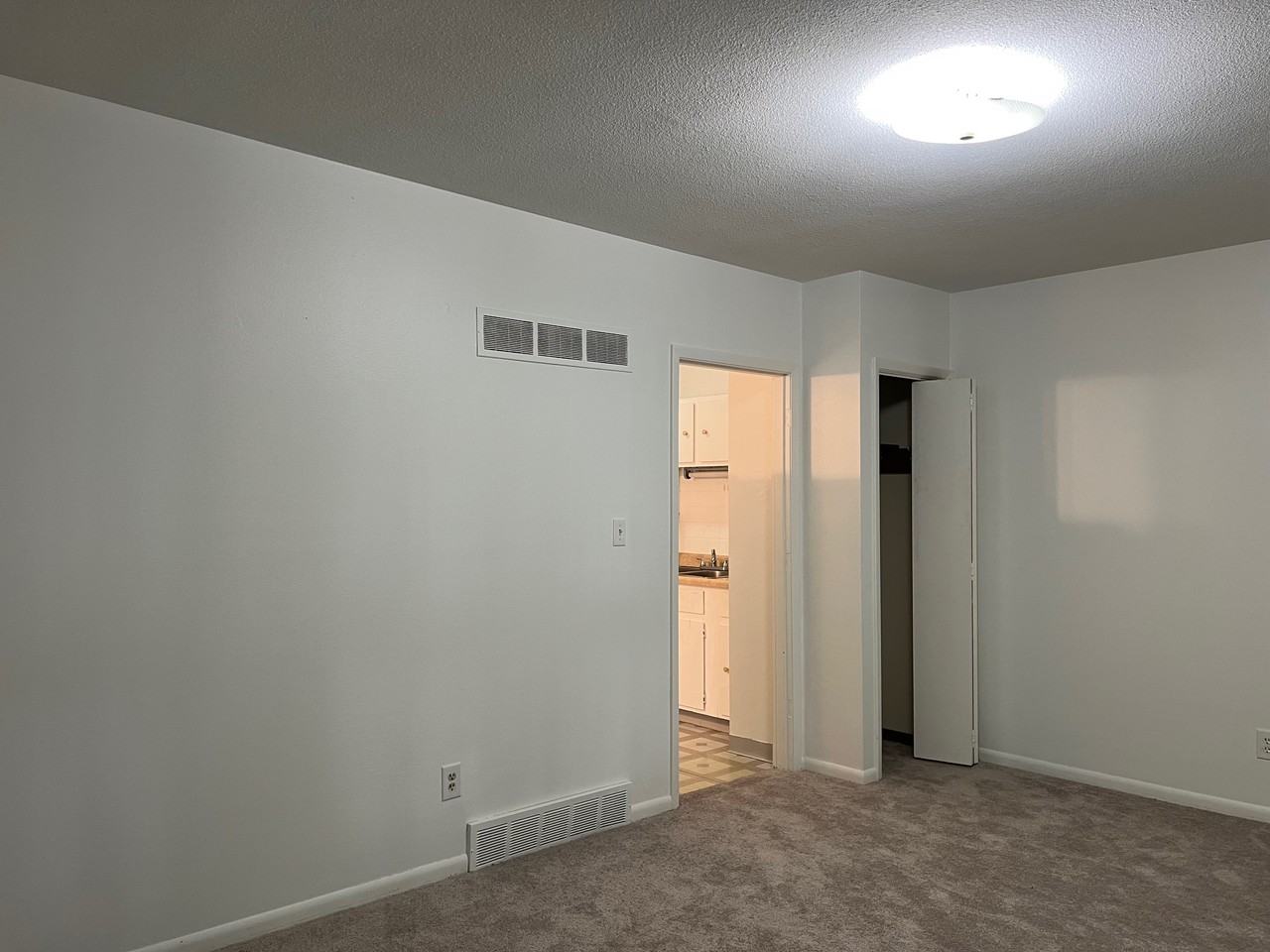 2826 67th St #1 - Photo 7 of 20