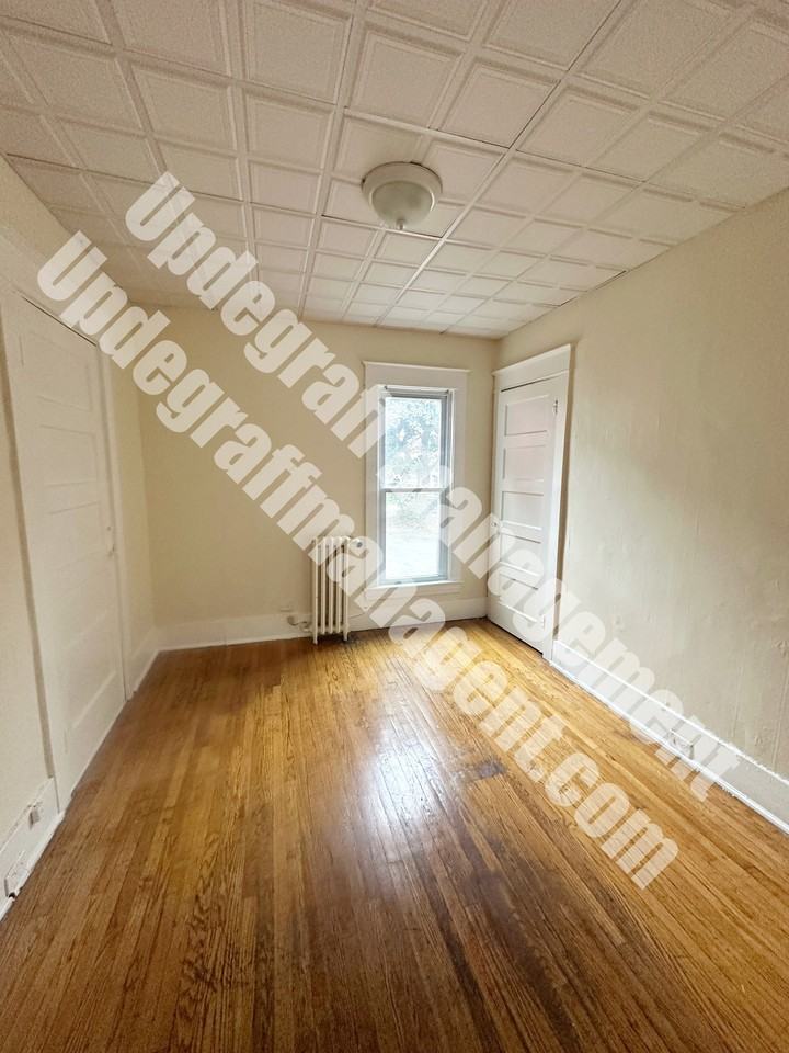 48 Rowley St #4 - Photo 4 of 5