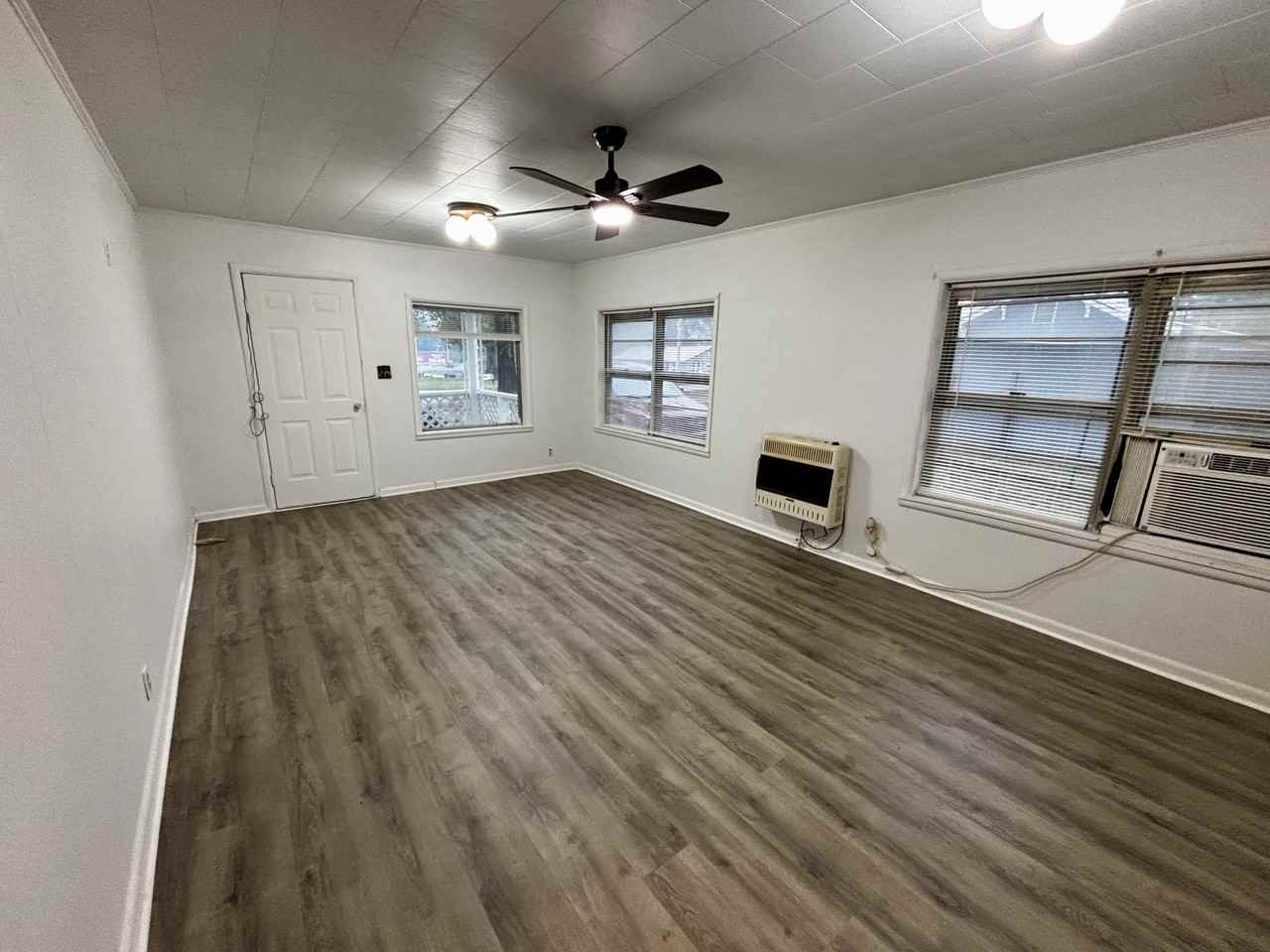 1116 East Academy Street #1 - Photo 6 of 15