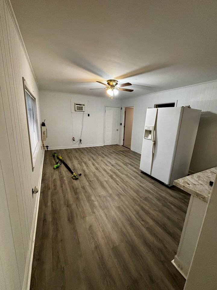 1116 East Academy Street #1 - Photo 7 of 15