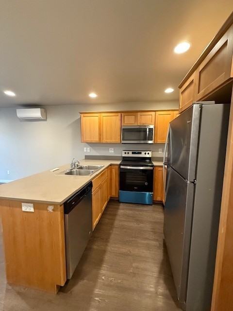 287 18th Street #D - Photo 6 of 18