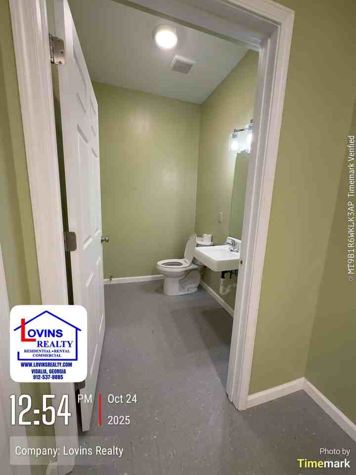 207 Mcintosh St #A2 - Photo 4 of 5