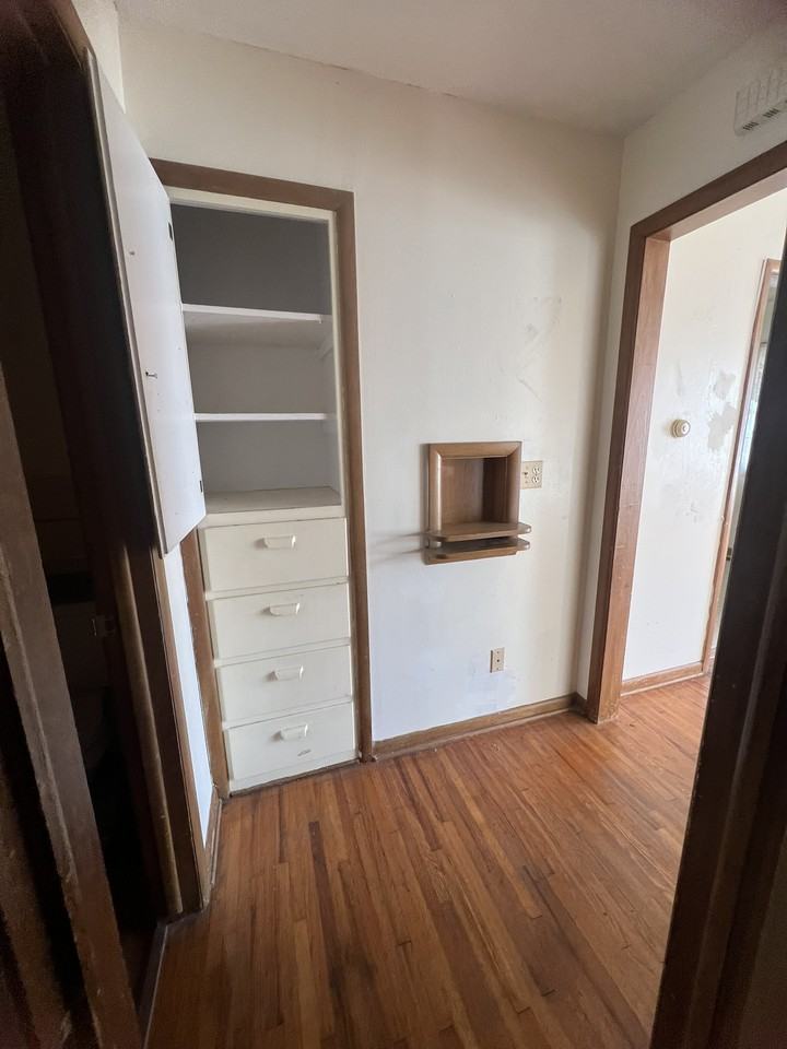 115 North 3rd Street #1 - Photo 3 of 6