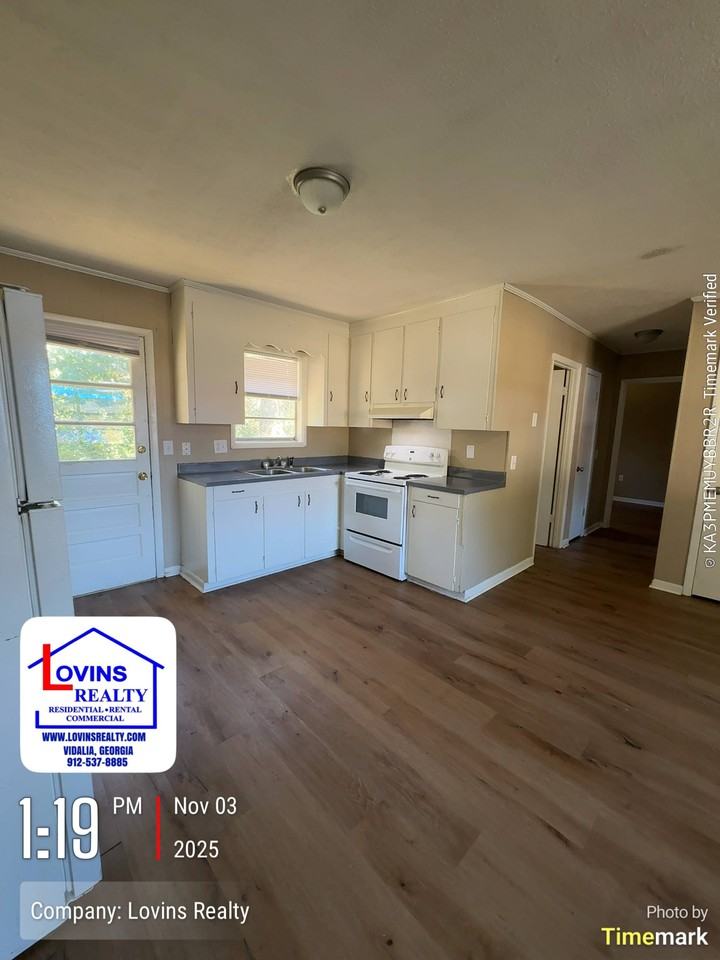302 Nita Drive #302A - Photo 3 of 6