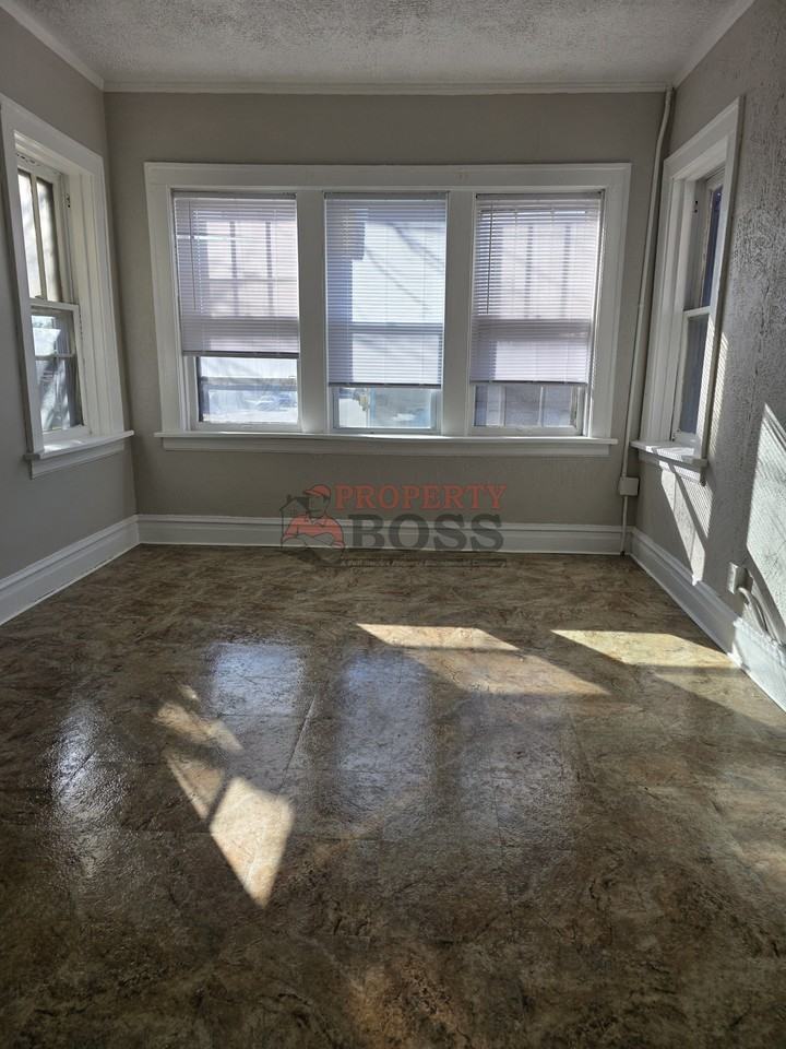 1086 Harrison Blvd #1 - Photo 2 of 6