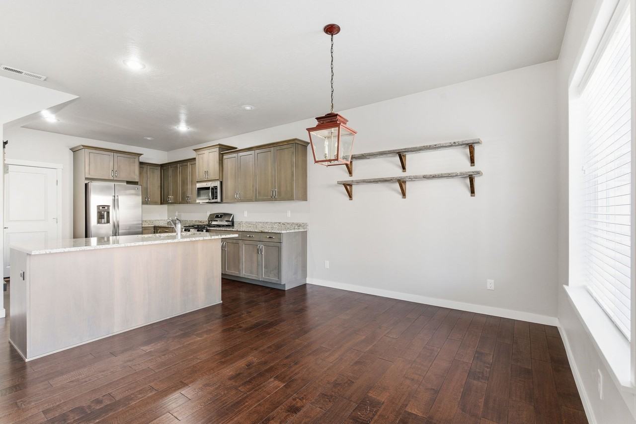 9138 West Tillamook Drive #1 - Photo 6 of 38