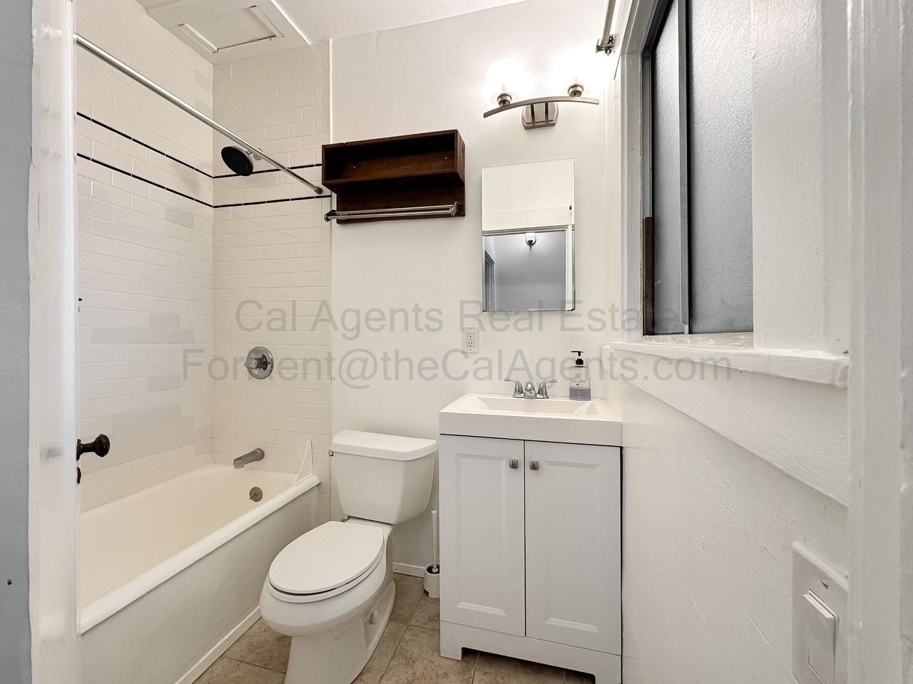 5825 Genoa St #4 - Photo 6 of 10