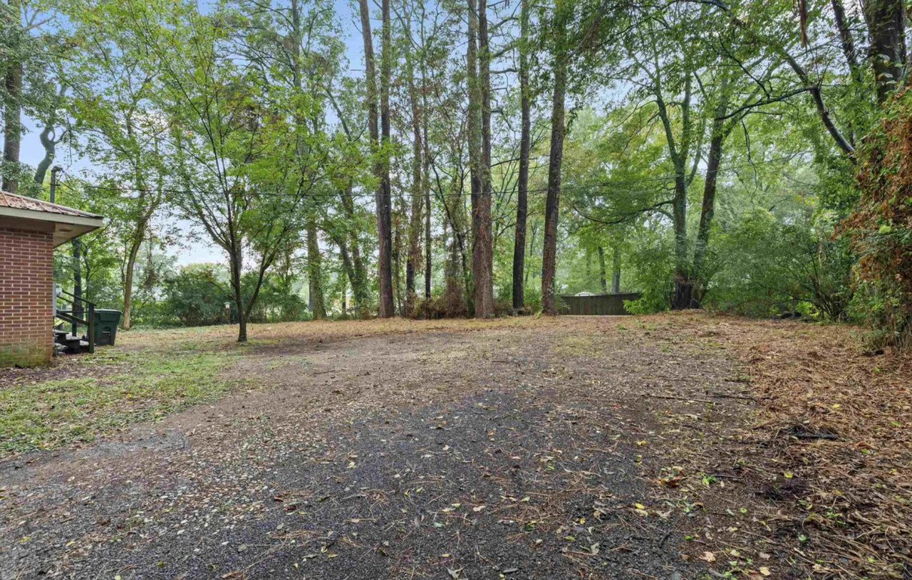 3972 Sullivan St #1 - Photo 4 of 19