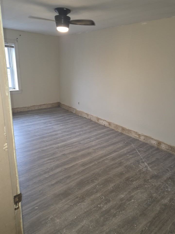 155 Thomas Street #1 - Photo 4 of 9