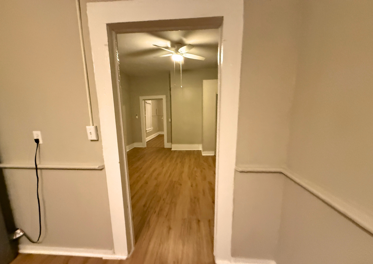 1001 Curran St Nw #1 - Photo 4 of 8