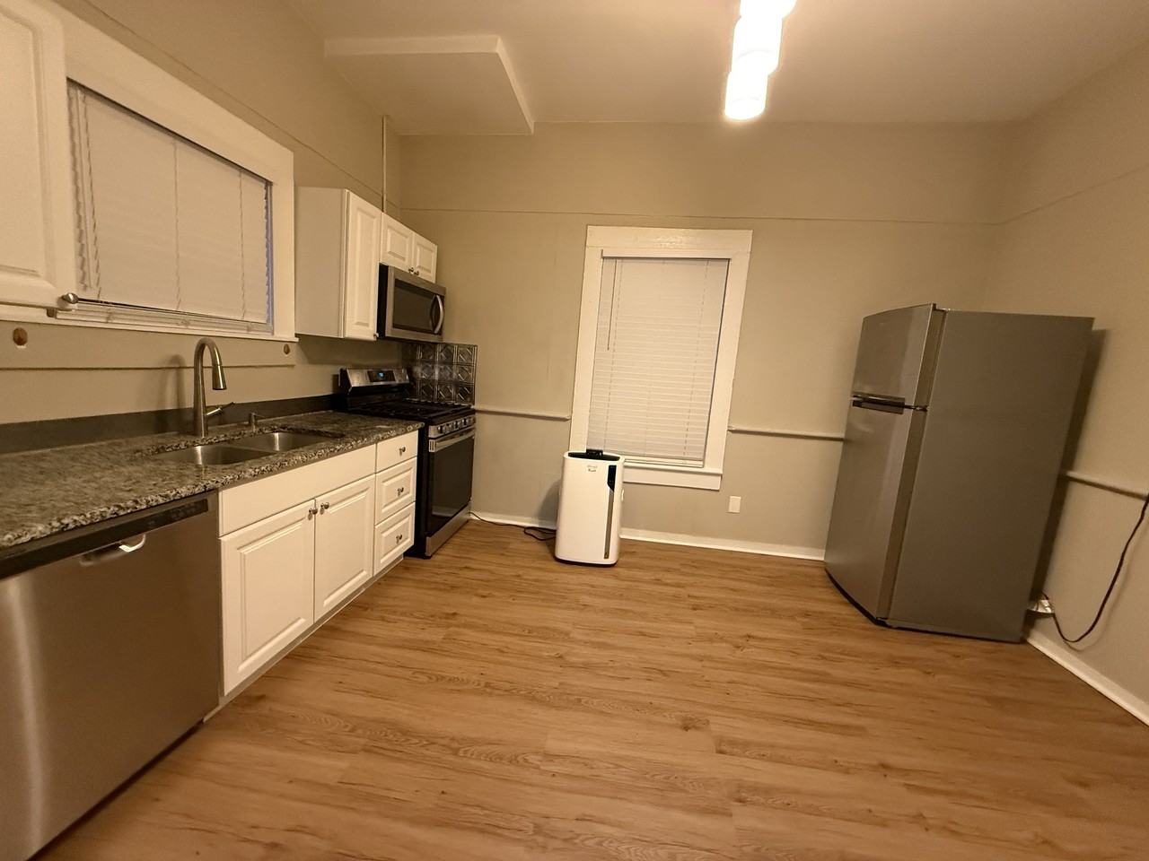 1001 Curran St Nw #1 - Photo 5 of 8