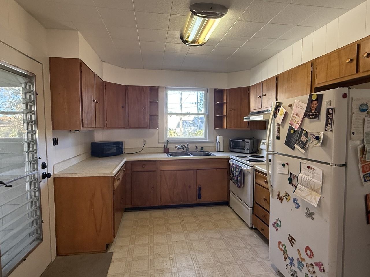 4605 Skidaway Rd #1 - Photo 7 of 22