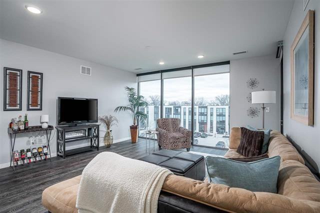 1 University Way #403 - Photo 6 of 14