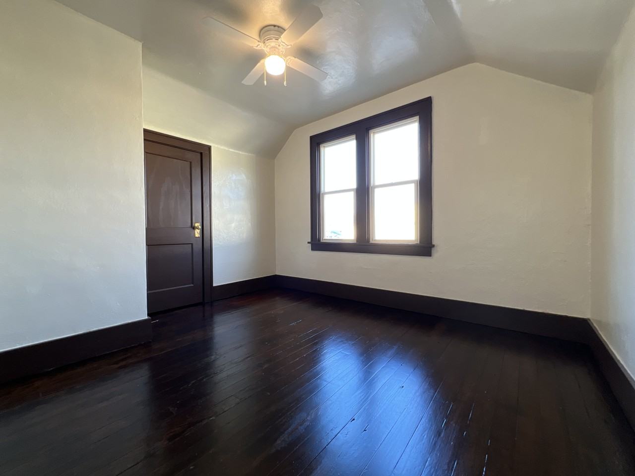 320 E 26th St #1 - Photo 7 of 12