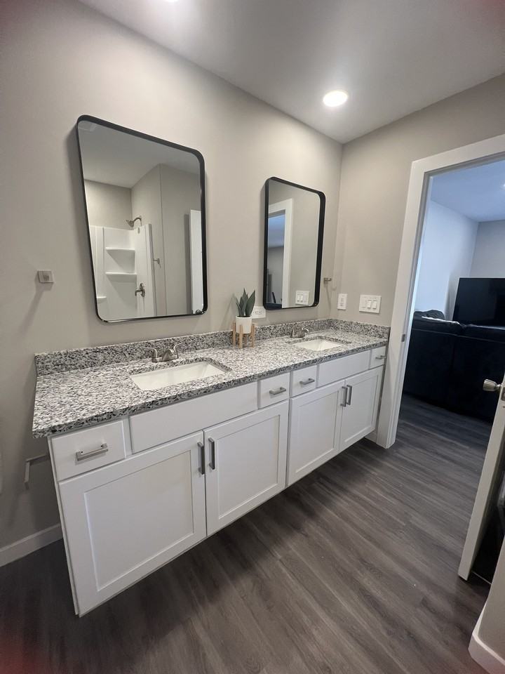 444 E Wood St #1 - Photo 7 of 10