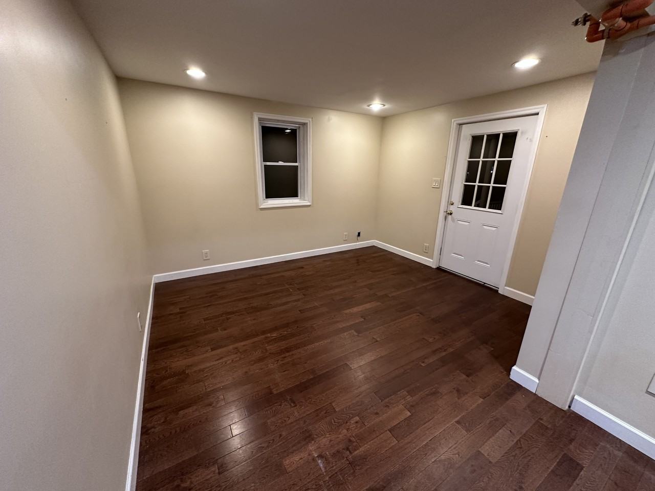 187 Old Niskayuna Rd #3 - Photo 6 of 8