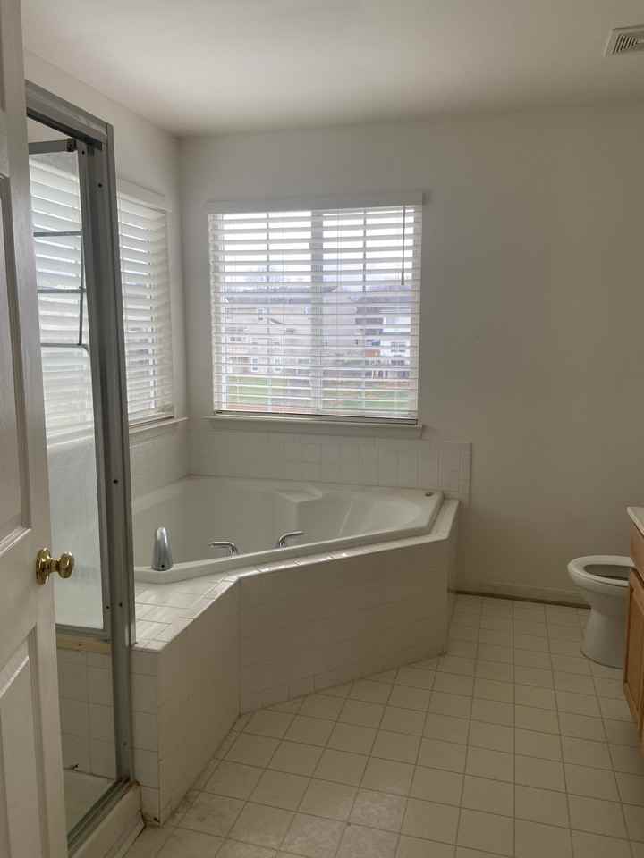 305 North Old Dominion Lane #1 - Photo 3 of 11