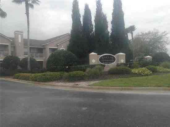 10507 Villa View Circle #127161068 - Photo 3 of 17