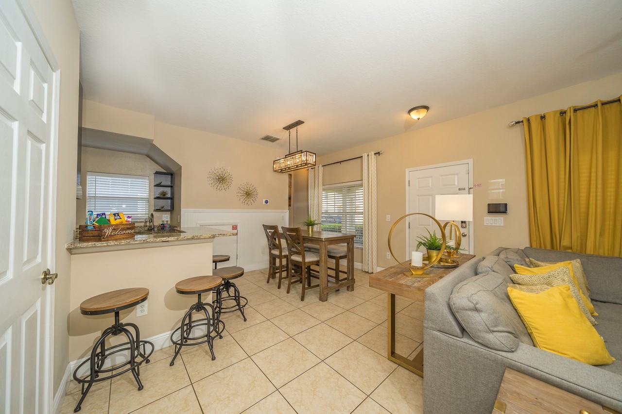 205 East Kirby Street #1 - Photo 3 of 29