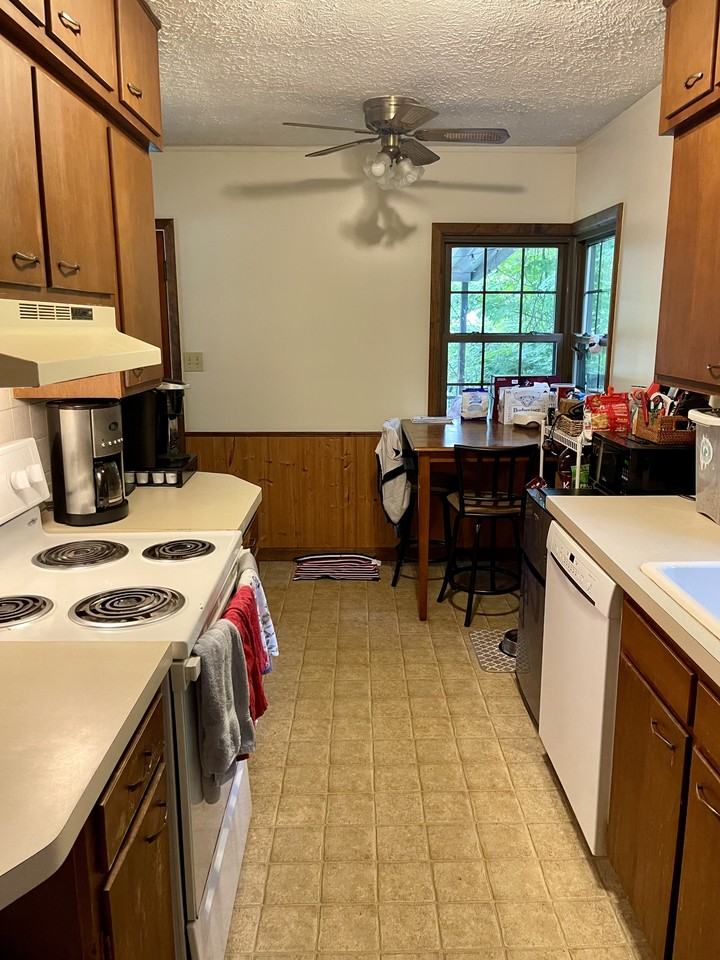 417 South Swain Avenue #1 - Photo 4 of 10