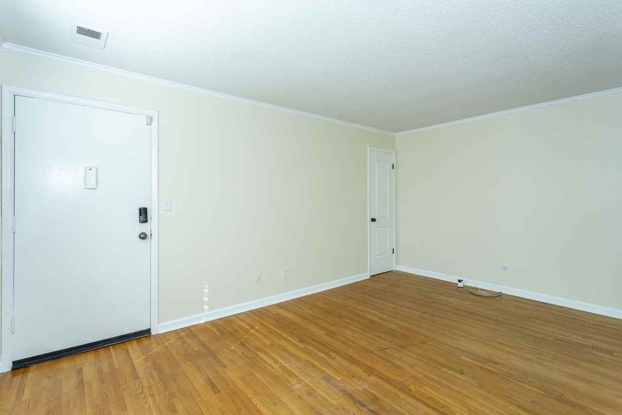 2053 Montreat Circle #2053B - Photo 4 of 22