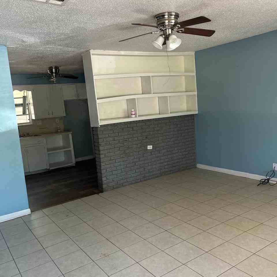 2802 Hood Drive - Photo 5 of 16