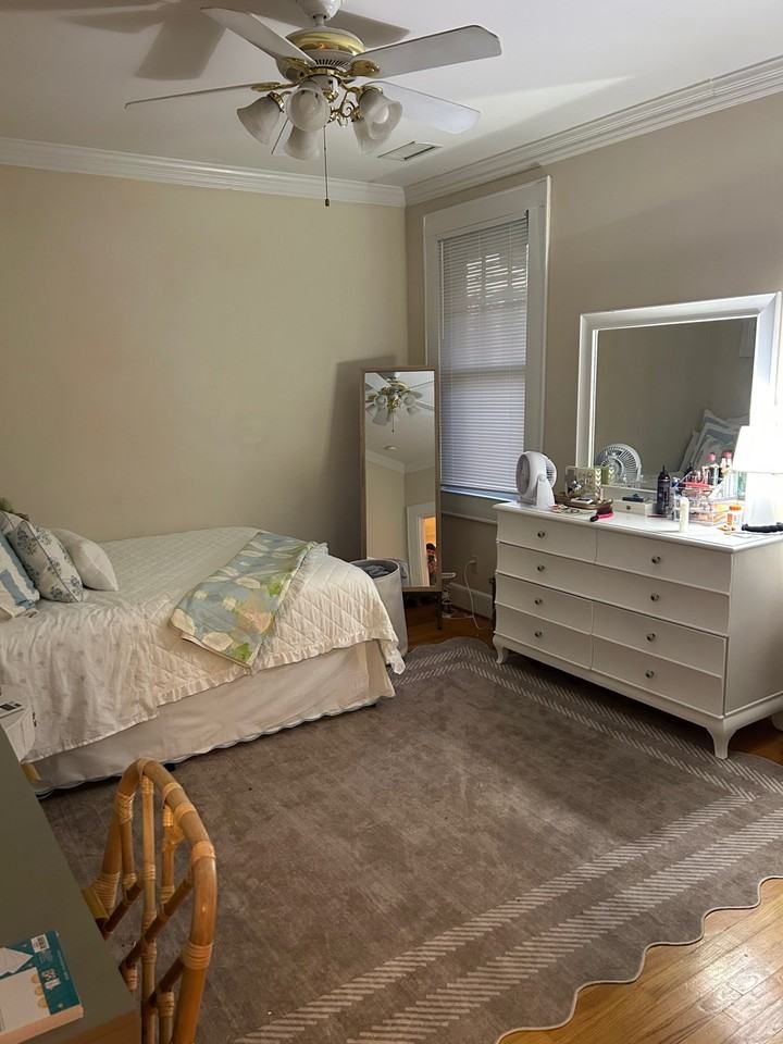 149 S Bull St #1 - Photo 4 of 18