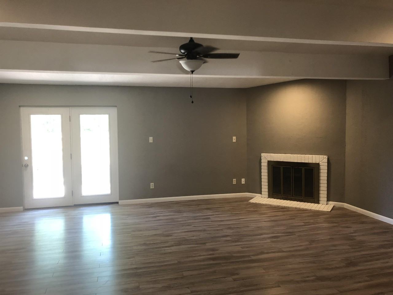 1927 Beverly Hills Street #1 - Photo 5 of 15