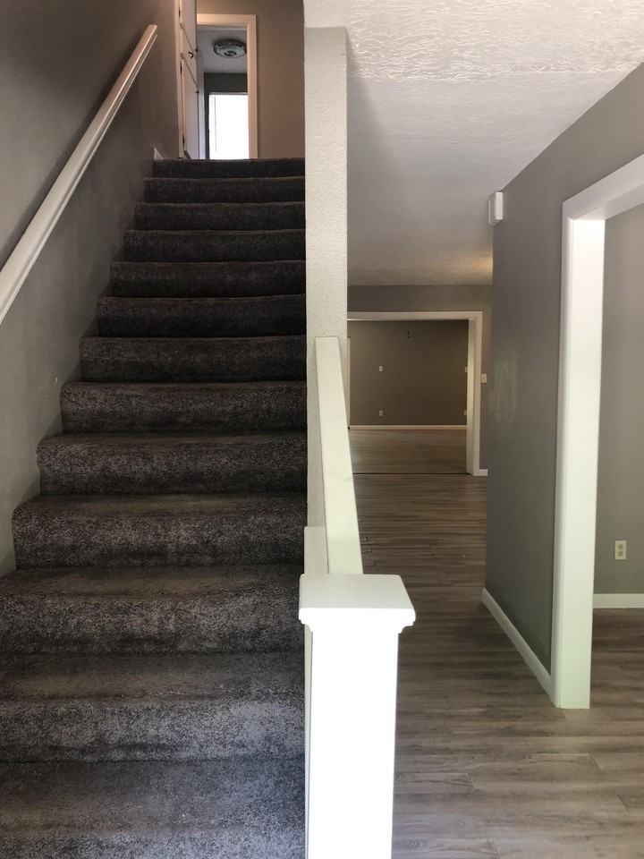 1927 Beverly Hills Street #1 - Photo 7 of 15