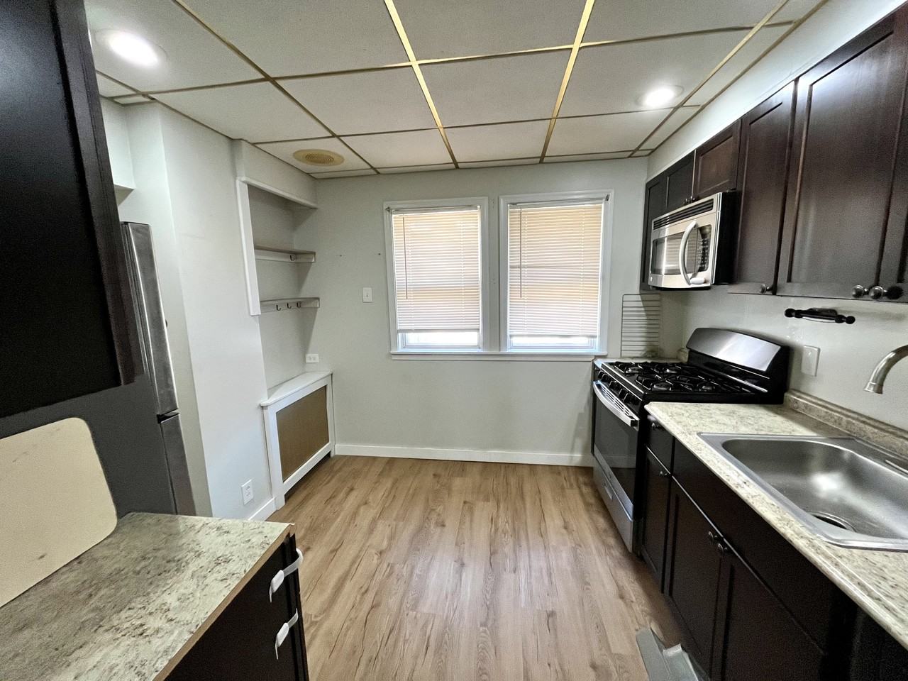 4129 Gilham St #1 - Photo 5 of 6