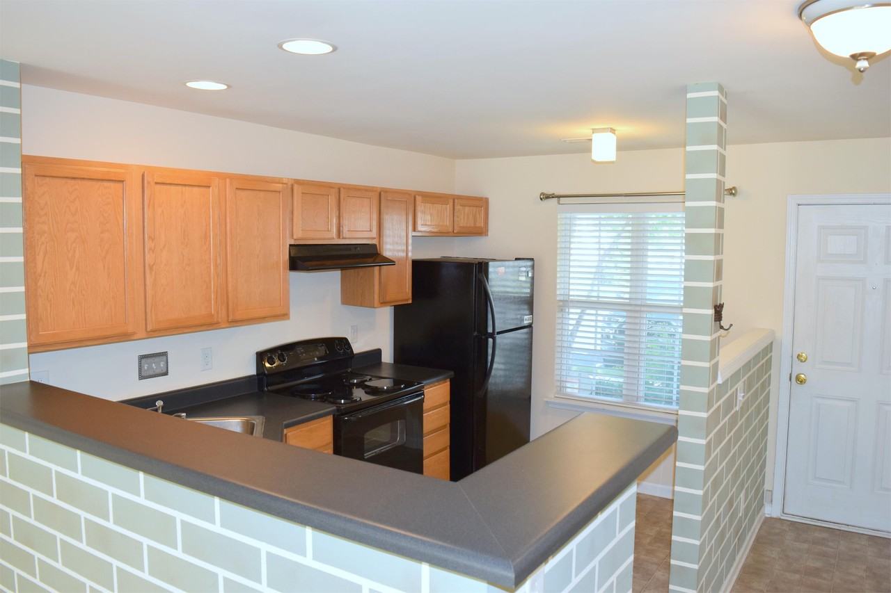 1413 Killashee Court #1 - Photo 2 of 15