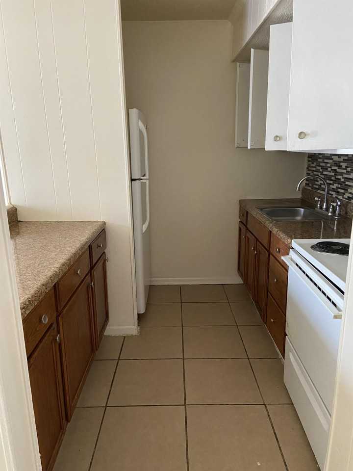 619 Vallotton Drive #C1 - Photo 2 of 4