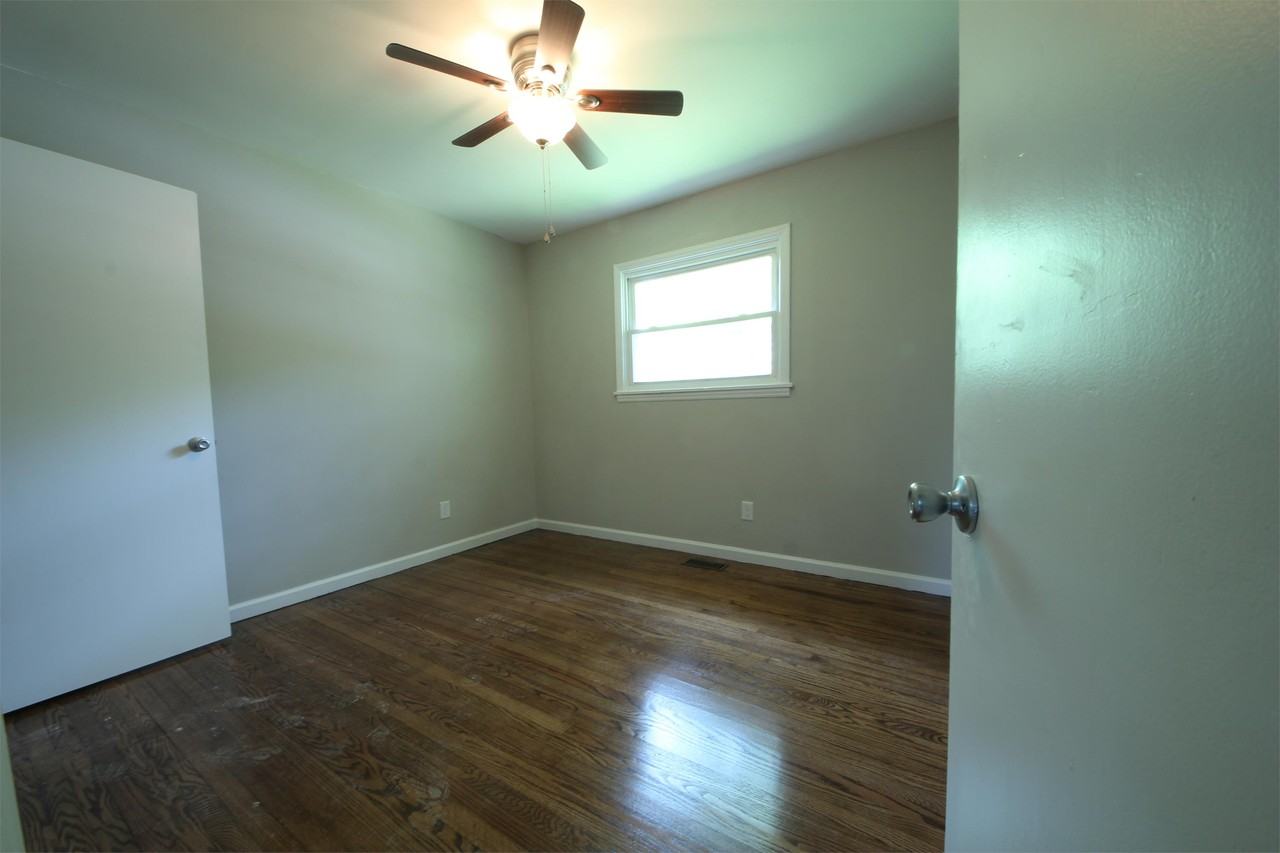 4736 Monmouth Drive #1 - Photo 6 of 8