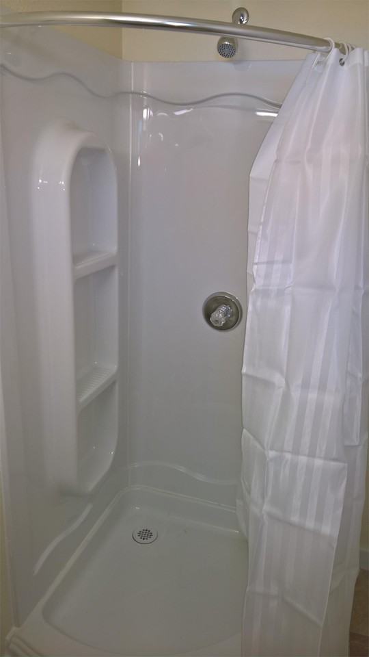 4550 Lakeshore Blvd #3 - Photo 7 of 15