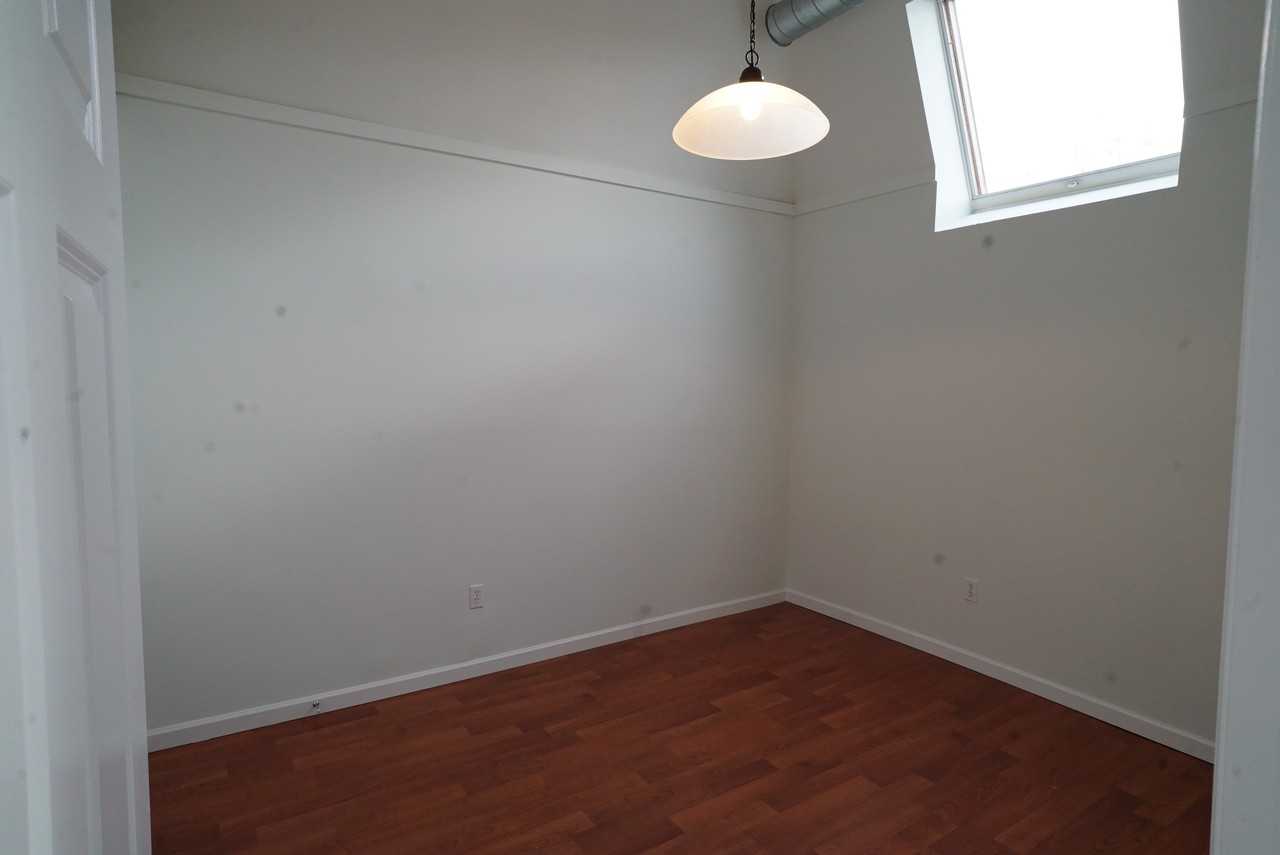1375 1375 North Ave - W305 #W305 - Photo 6 of 17