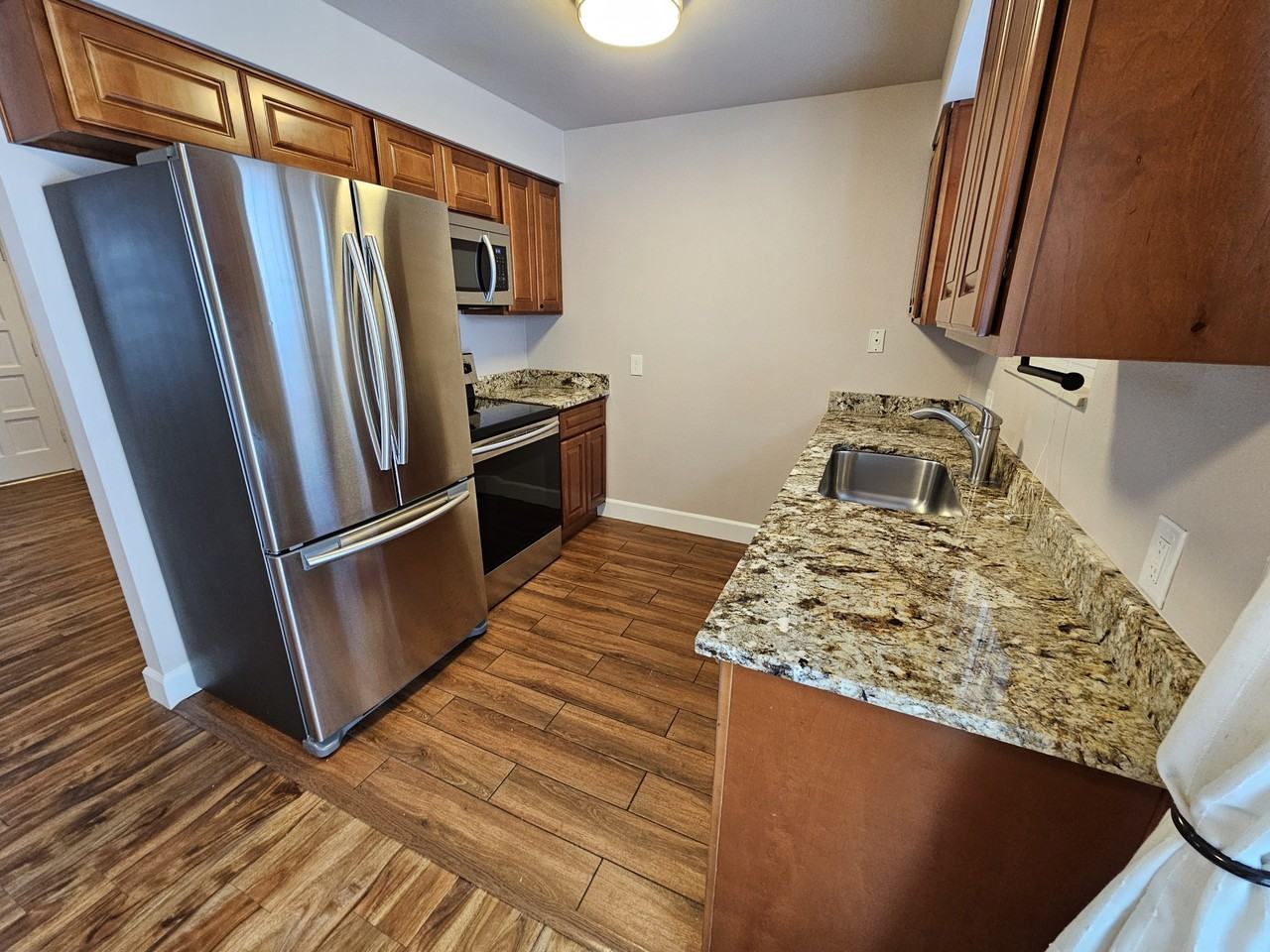 3654 West 90th Place - Photo 5 of 17