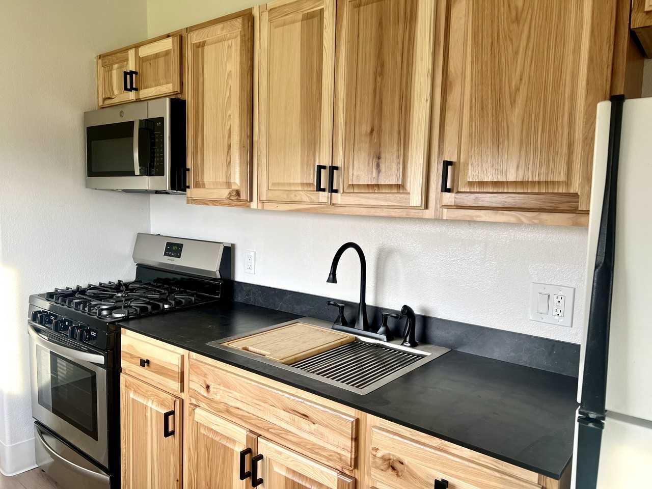 272 East 200 South #1 - Photo 6 of 12