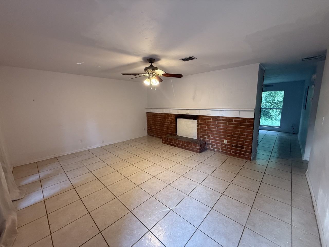 505 Northwest 34th Street #1 - Photo 5 of 25