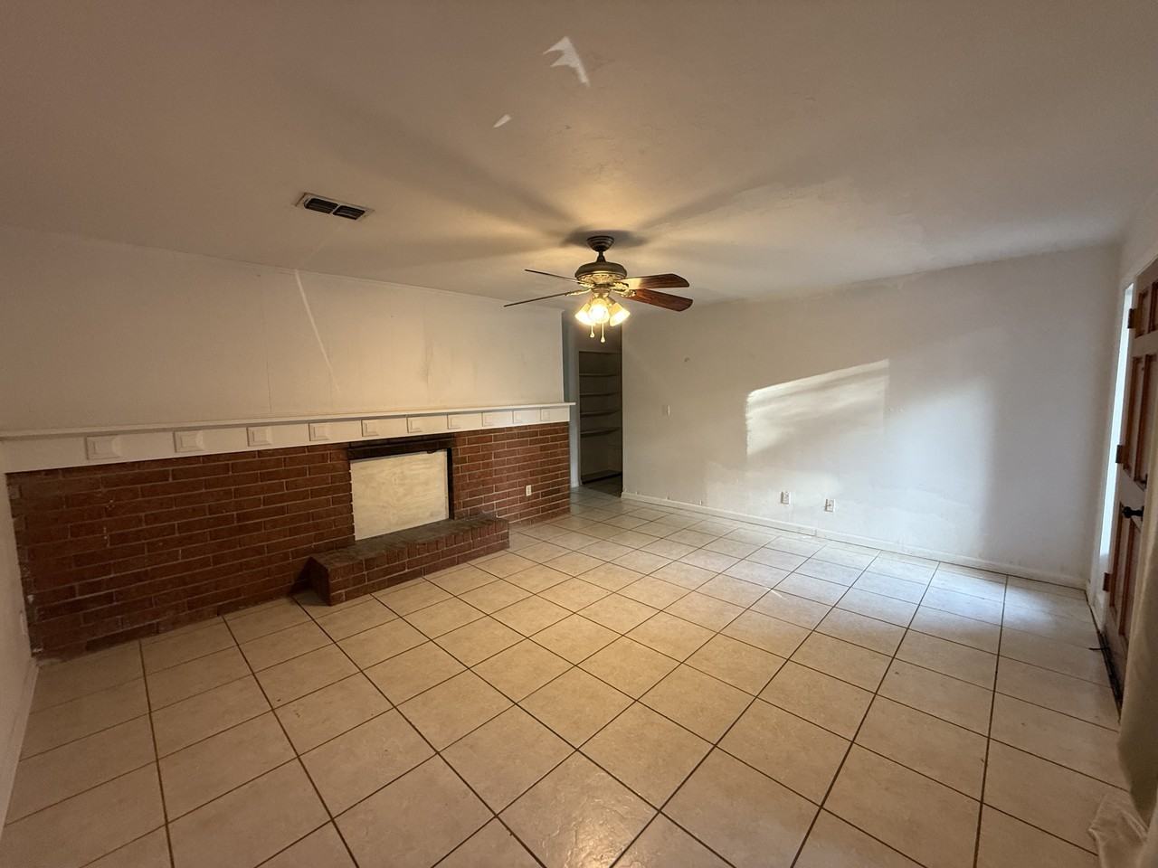 505 Northwest 34th Street #1 - Photo 6 of 25